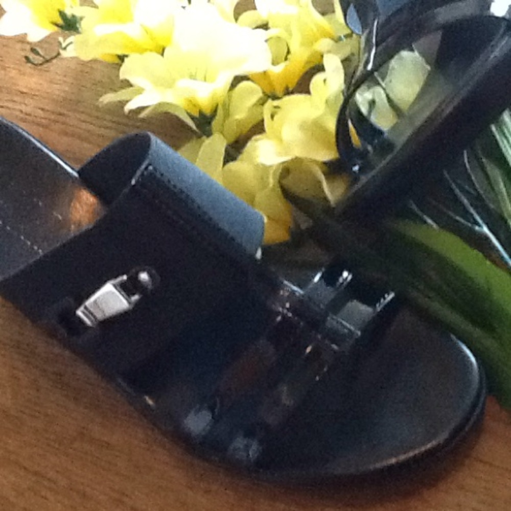 ✨Italian Shoemakers Patent Slide Sandals✨EUC✨